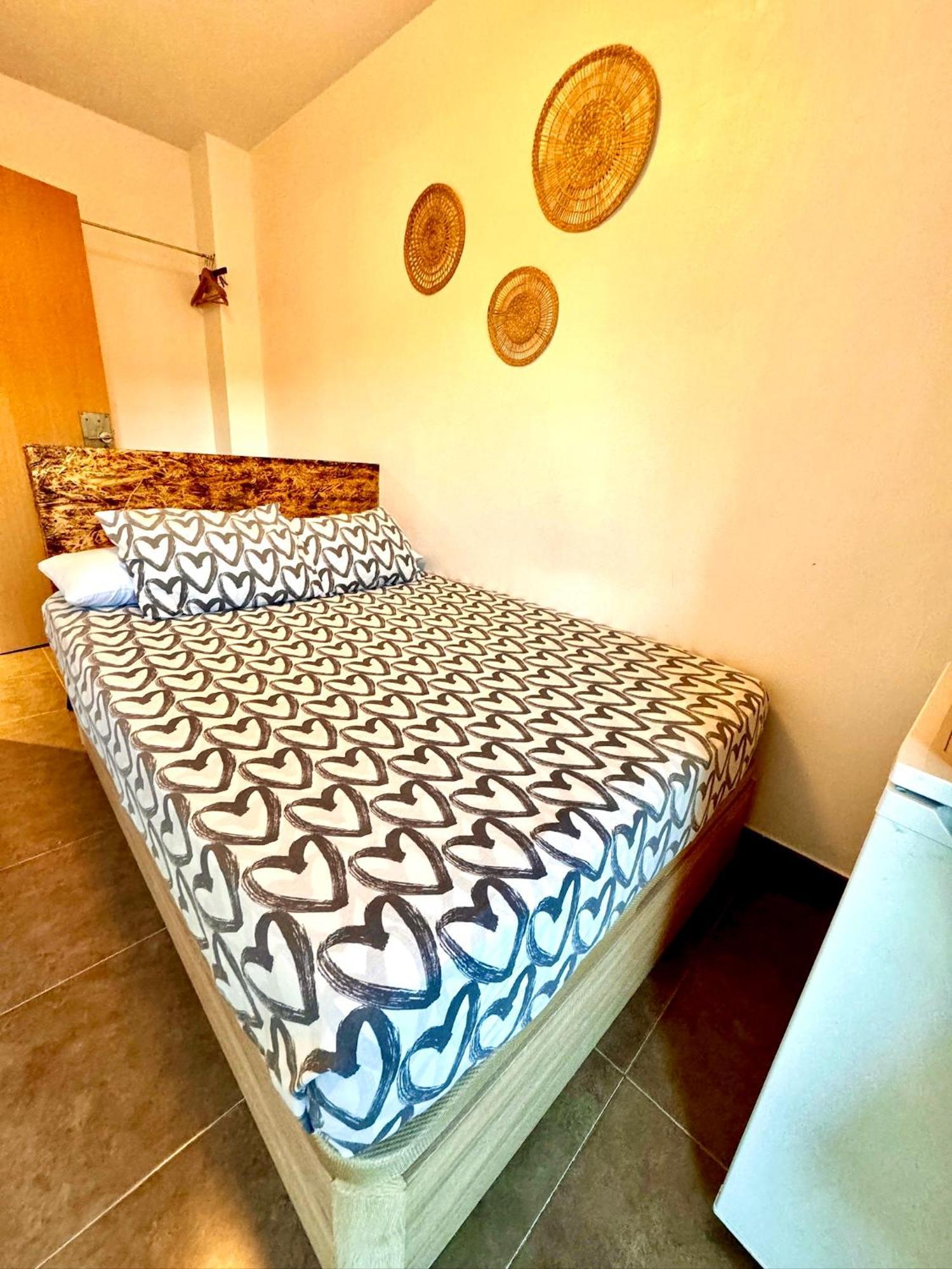Mt Boutique Suites Y Apartamentos - Adults Only - Mataró Exteriör bild