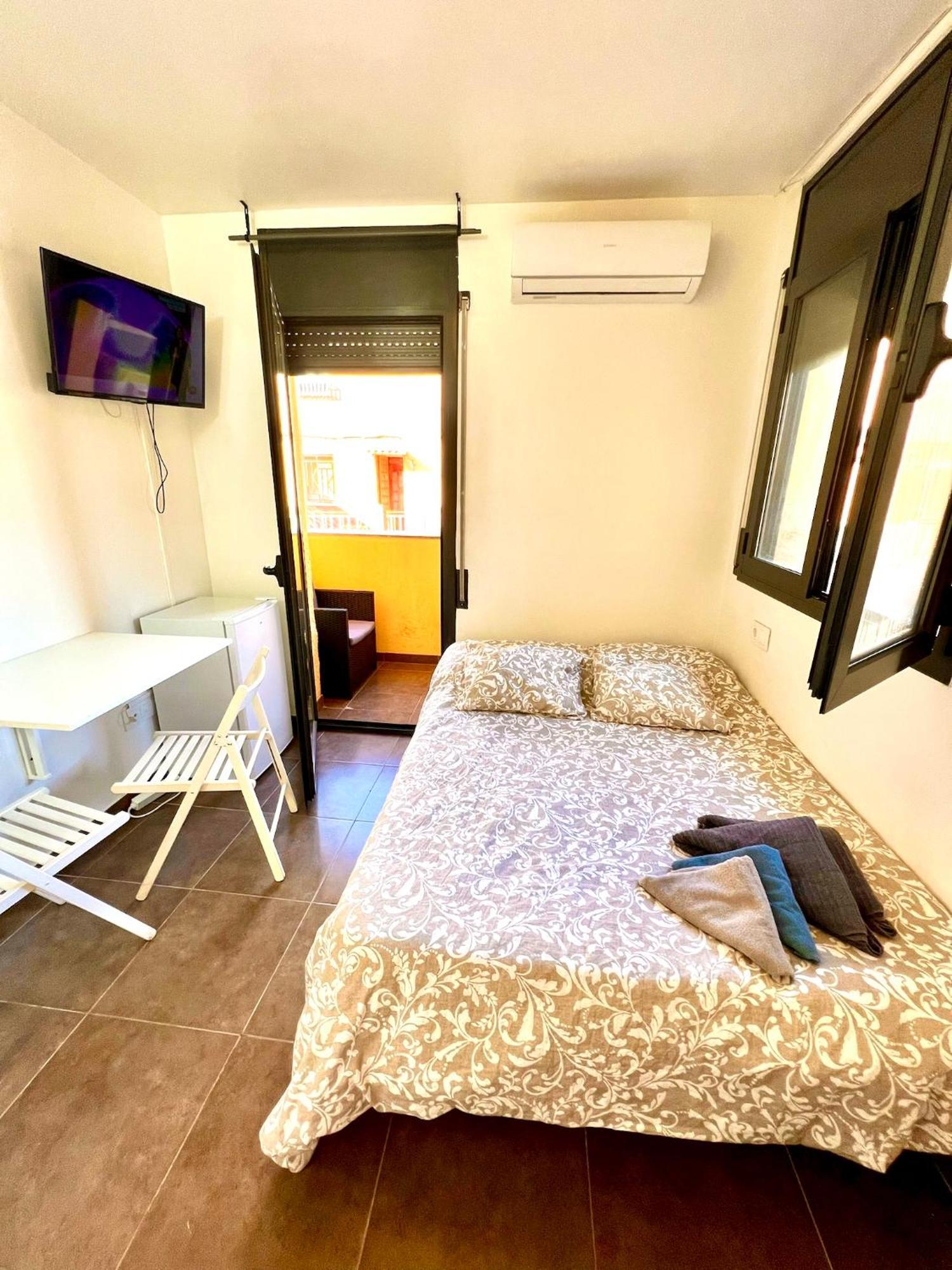 Mt Boutique Suites Y Apartamentos - Adults Only - Mataró Exteriör bild