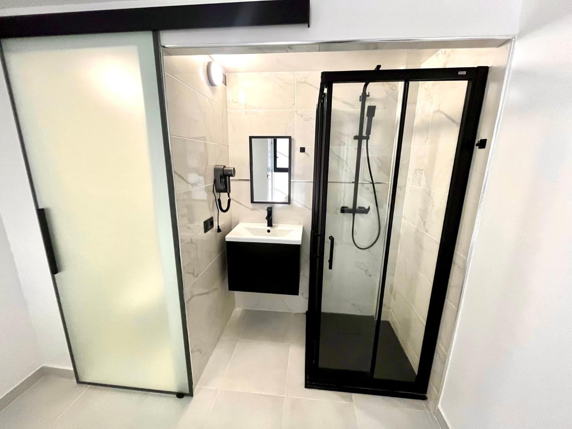 Mt Boutique Suites Y Apartamentos - Adults Only - Mataró Exteriör bild