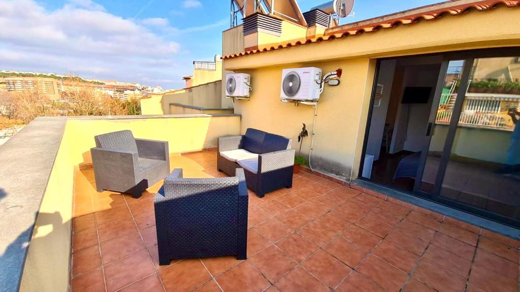 Mt Boutique Suites Y Apartamentos - Adults Only - Mataró Exteriör bild